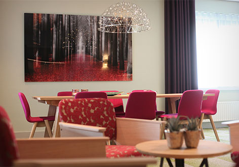 Uitvaartcentrum VdS Eindhoven - mediabox groot Rouwkamer in uitvaartcentrum PCU Eindhoven