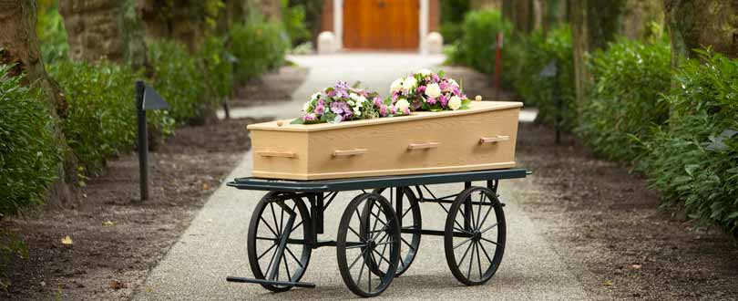 Rustgevende oprit van crematorium IJsselhof