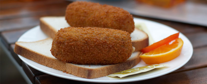 Broodje kroket bij Hollands uitvaartthema