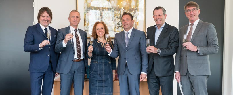 Ondertekening van fusie Yarden en Sassen Dielemans Dickhaut.