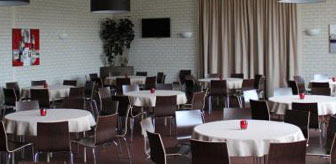 uitvaartcentrum-vandijk-zaal Receptieruimte in uitvaartcentrum Van Dijk Mill