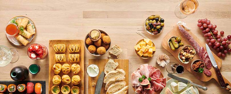 Catering assortiment - borrelarrangement 810x330