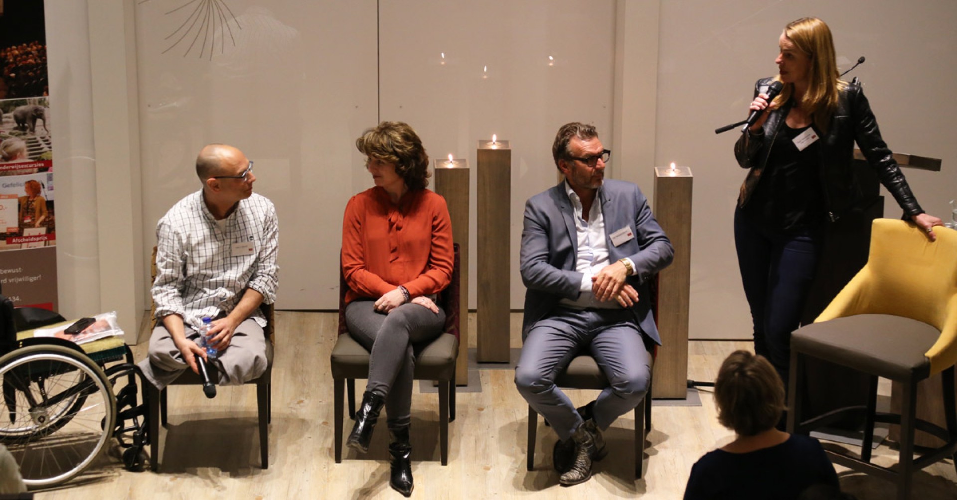 Op het mini-symposium 'Zelfdoding? Praat erover' spraken Viktor Staudt, Danielle Pascal, Jan Mokkenstorm en dagvoorzitter Daan Westerink over Zelfdoding? Praat erover!
