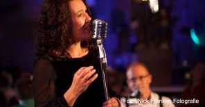 Jolanda Bazen zingt een Luizterverhaal