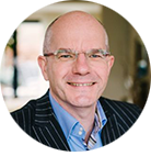 Uitvaartverzorger Eric Kempkens denkt met u mee