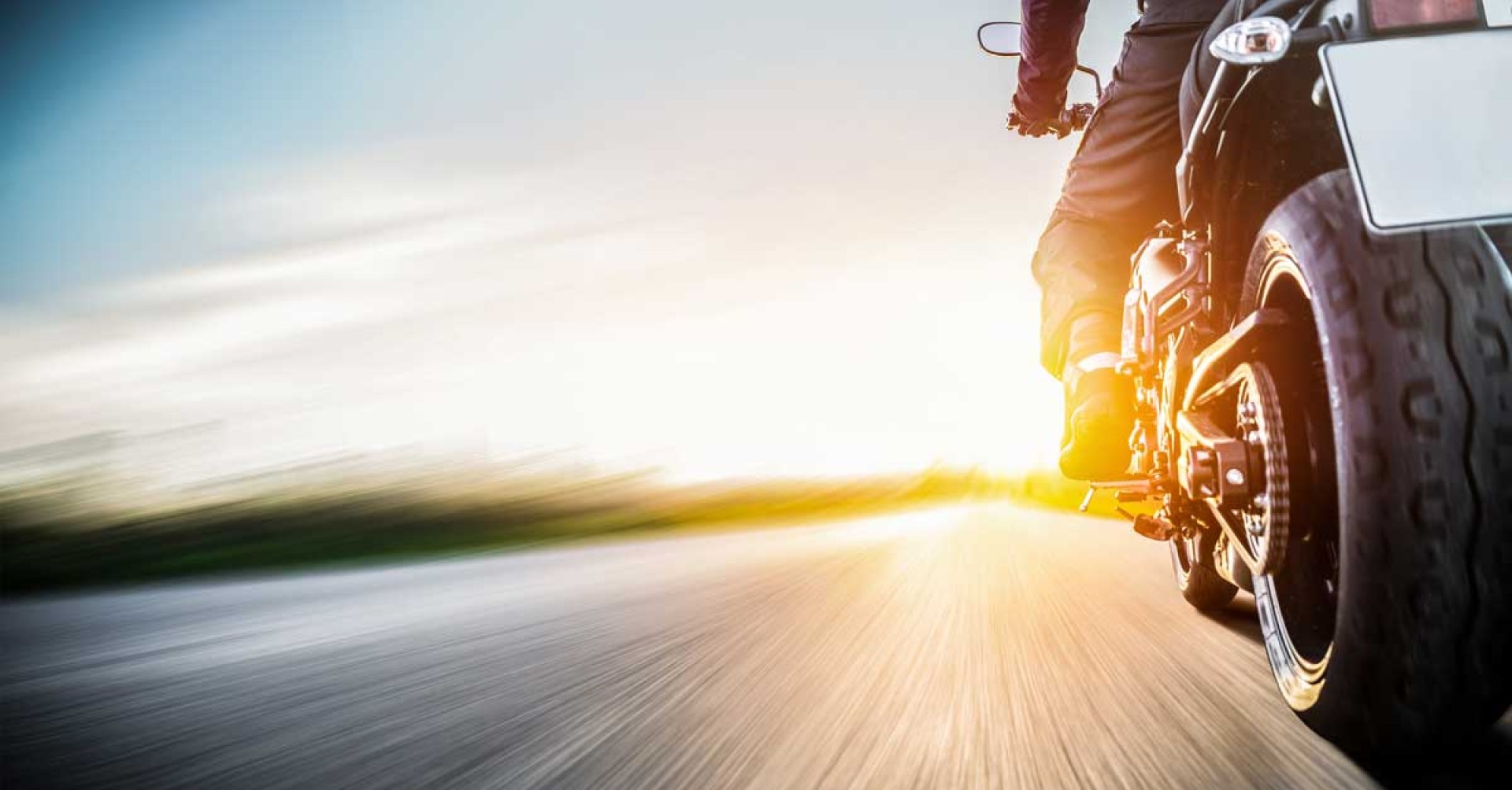 Geniepige bochten voor motorrijder