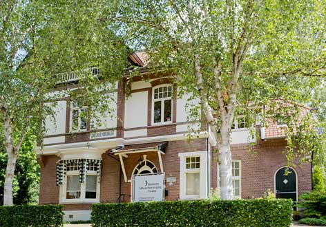 Bussum-Heemburgh-groot Uitvaartcentrum Heemburgh Bussum in 't Gooi